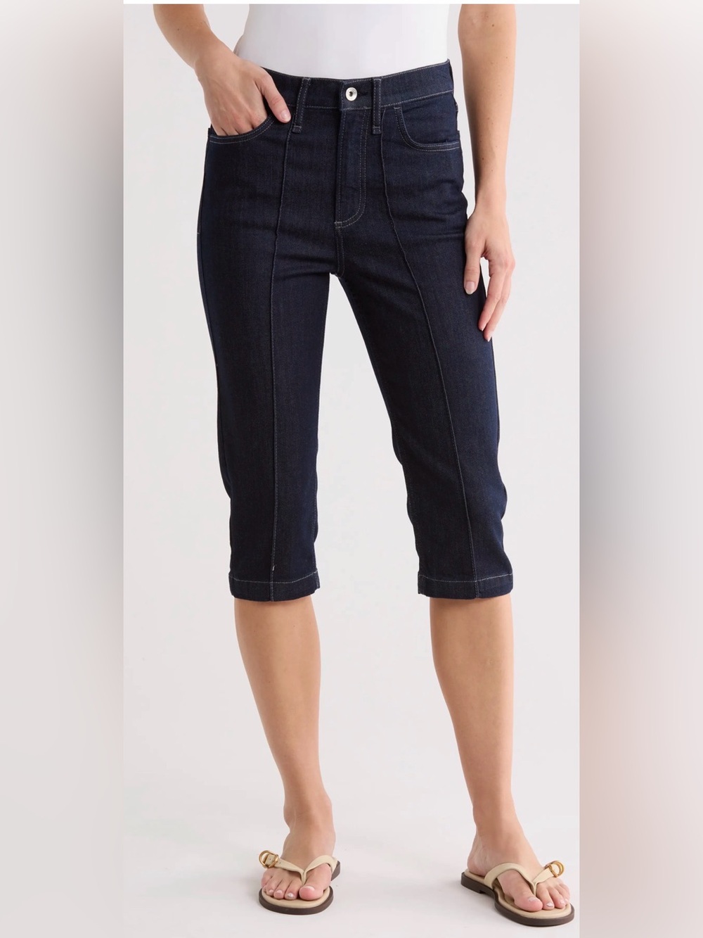 Katie High Waist Capri Jeans in Rinse NWT